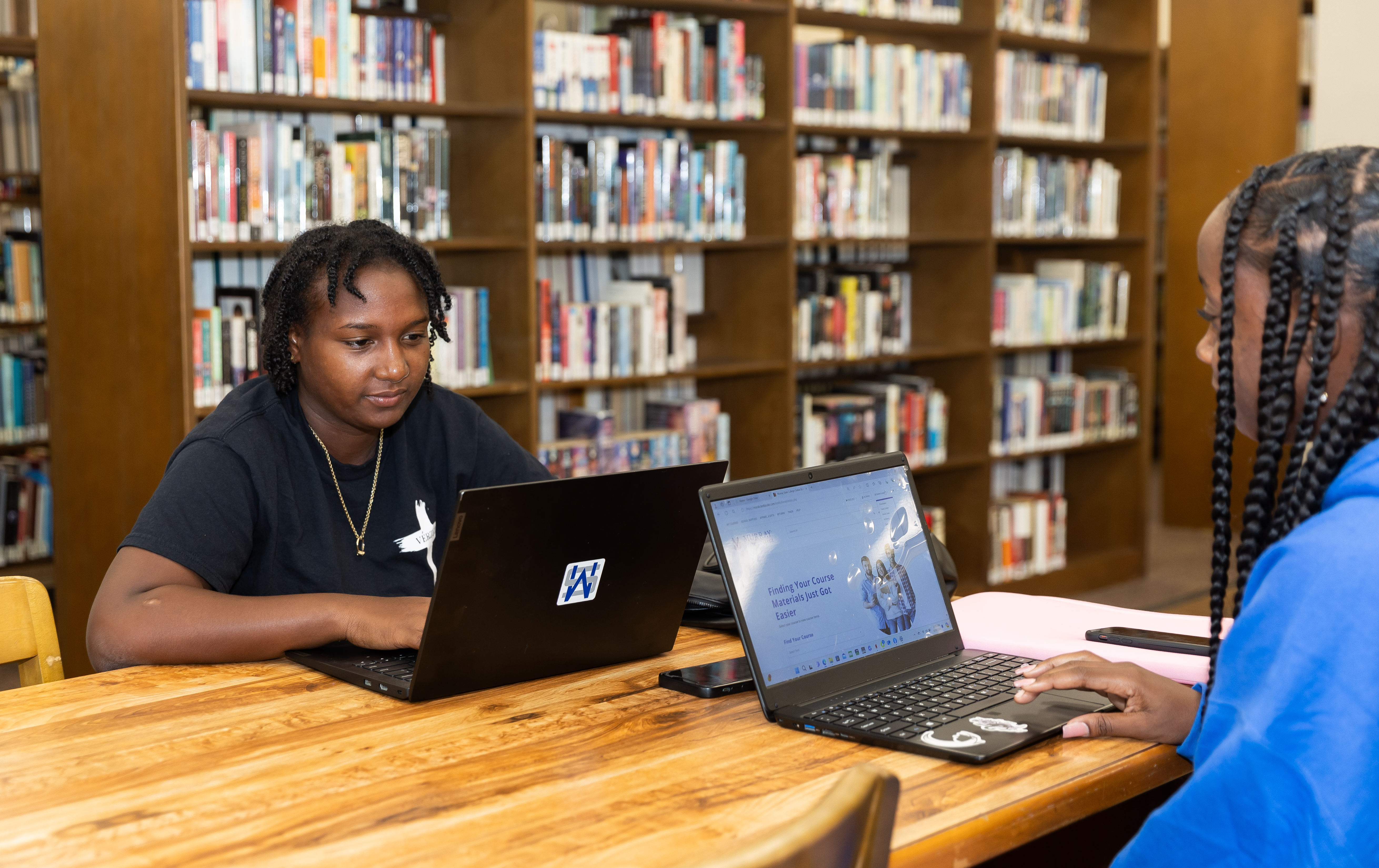 online students in library