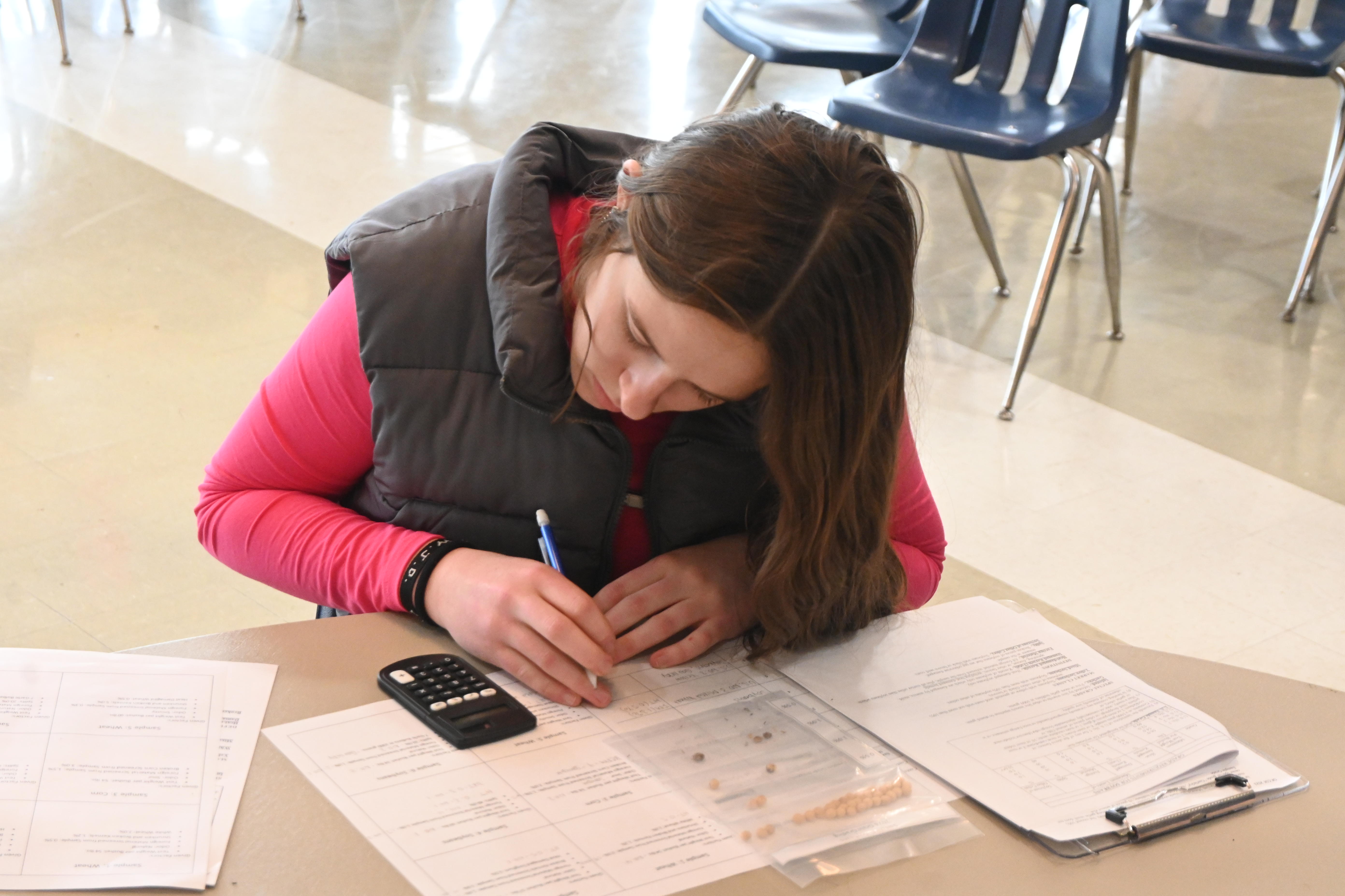 Student takes a quiz during the FFA contest.